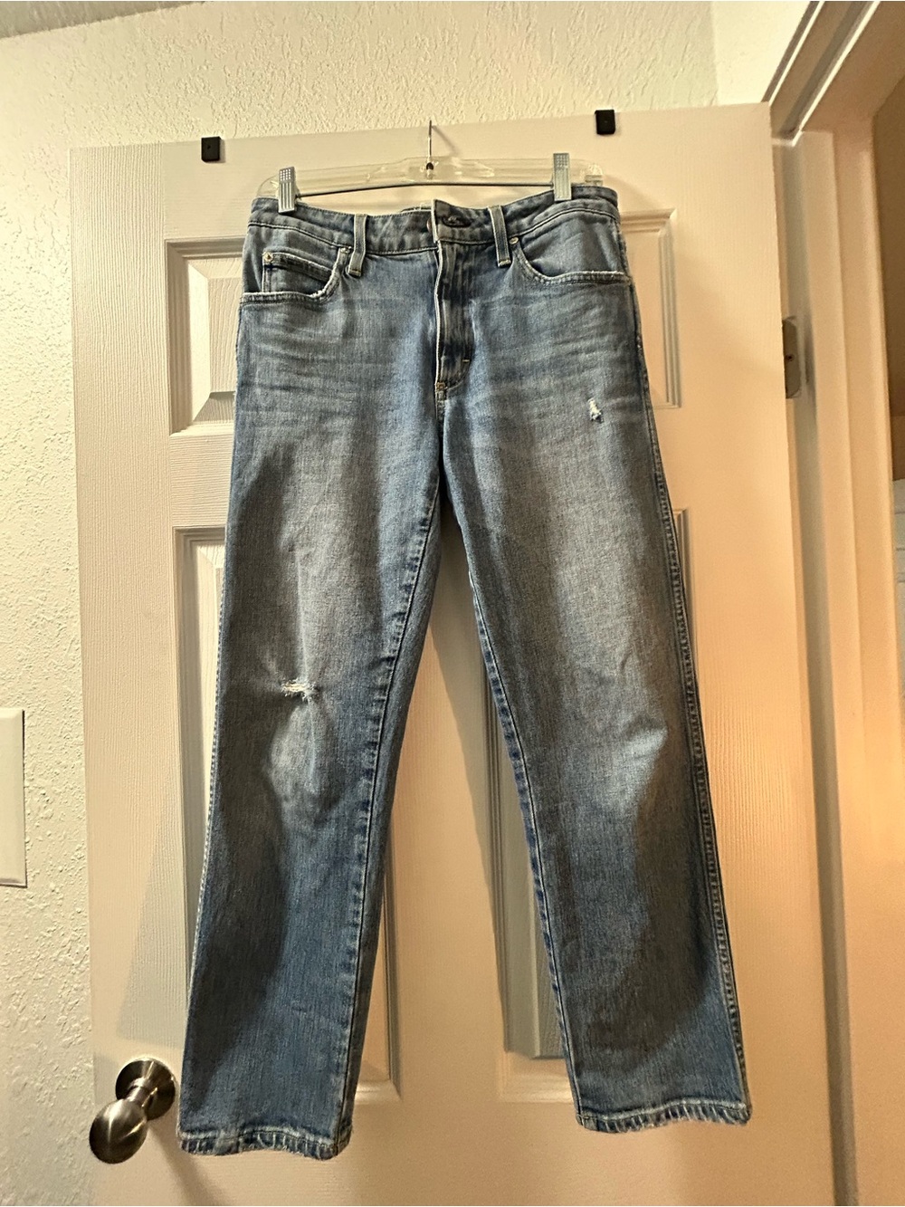 AMO Women's Light Blue Distressed Straight-Leg Jeans